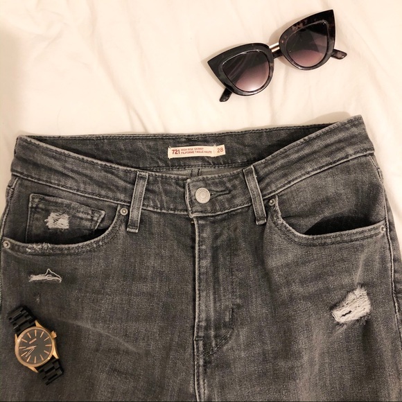 Levi’s 721 High Waisted Denim - Picture 3 of 4